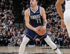 NBA：独行侠126-119战胜马刺，队员表现一览，东契奇完胜文班亚马