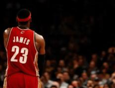 洛杉矶湖人的超级巨星勒布朗·詹姆斯（LeBron James）以一句歌词回应