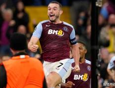 阿斯顿维拉（Aston Villa） 1-0战胜莫斯塔尔，下半场被判点球逆转