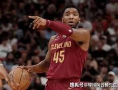 NBA赛场上，黄蜂92-115骑士，骑士全民皆兵轻取黄蜂