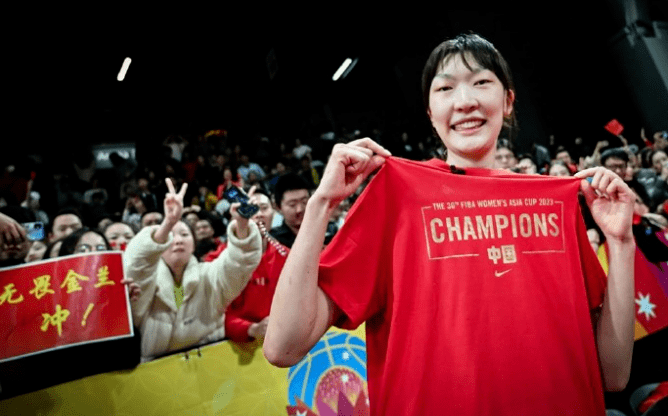 又强制韩旭退出WNBA？绝了，中国女篮真是绝了....