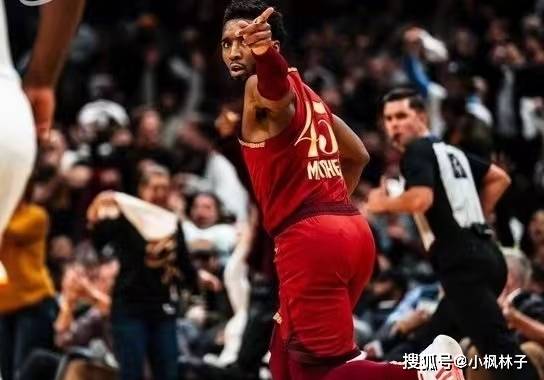 NBA常规赛：开拓者力克骑士 夏普29+10+5 米切尔空砍23+7+6