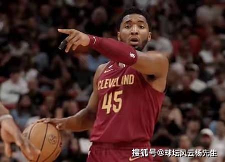 NBA赛场上，黄蜂92-115骑士，骑士全民皆兵轻取黄蜂