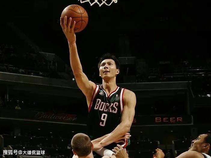 07年易建联同届选秀霍福德夺冠圆梦，那届选秀还有几人在打NBA