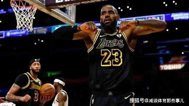 交易到此结束？詹皇2年1.04亿续约湖人，获交易否决权！NBA仅两人