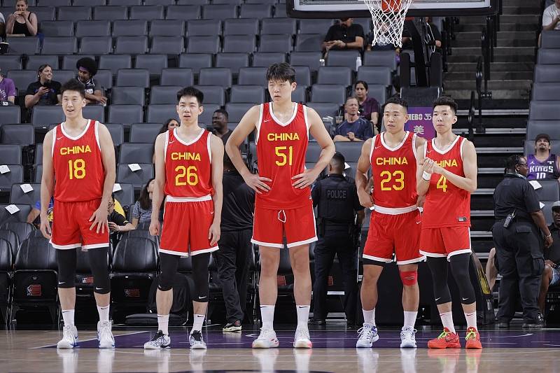 NBA夏季联赛｜中国男篮31分输给黄蜂 杨瀚森赛后自评打得非常烂