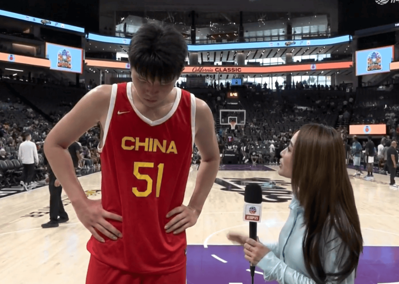 400万人观看！杨瀚森打服美国热搜锁定NBA，周琦让人失望，不配再当老大