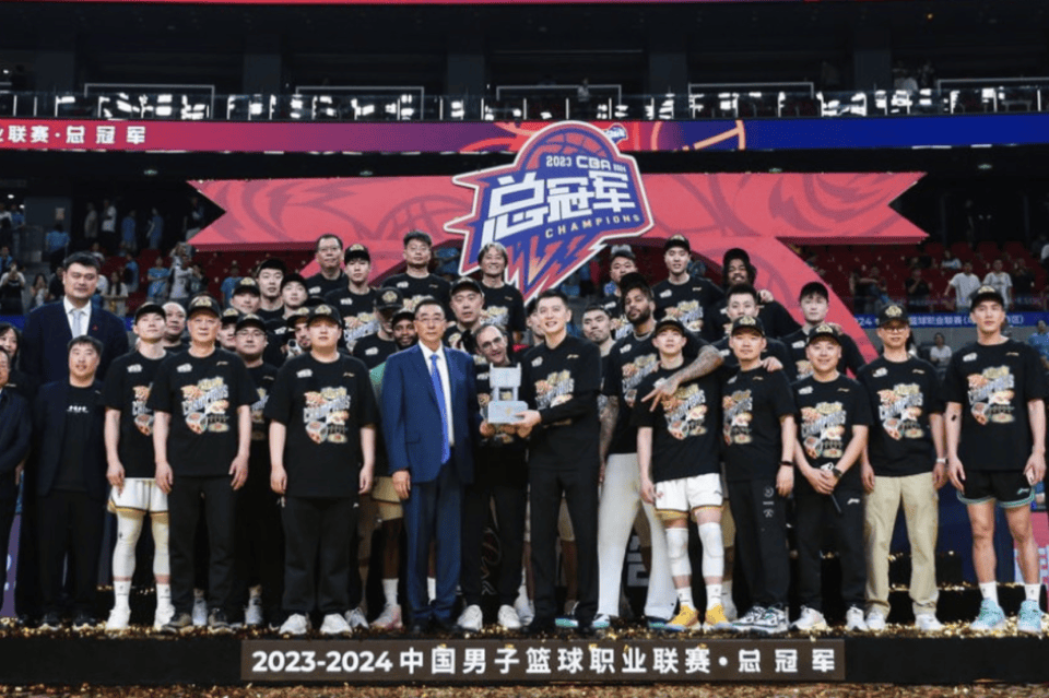 赛程正式公布，辽宁男篮要与NBA全明星打比赛，姚明做对了