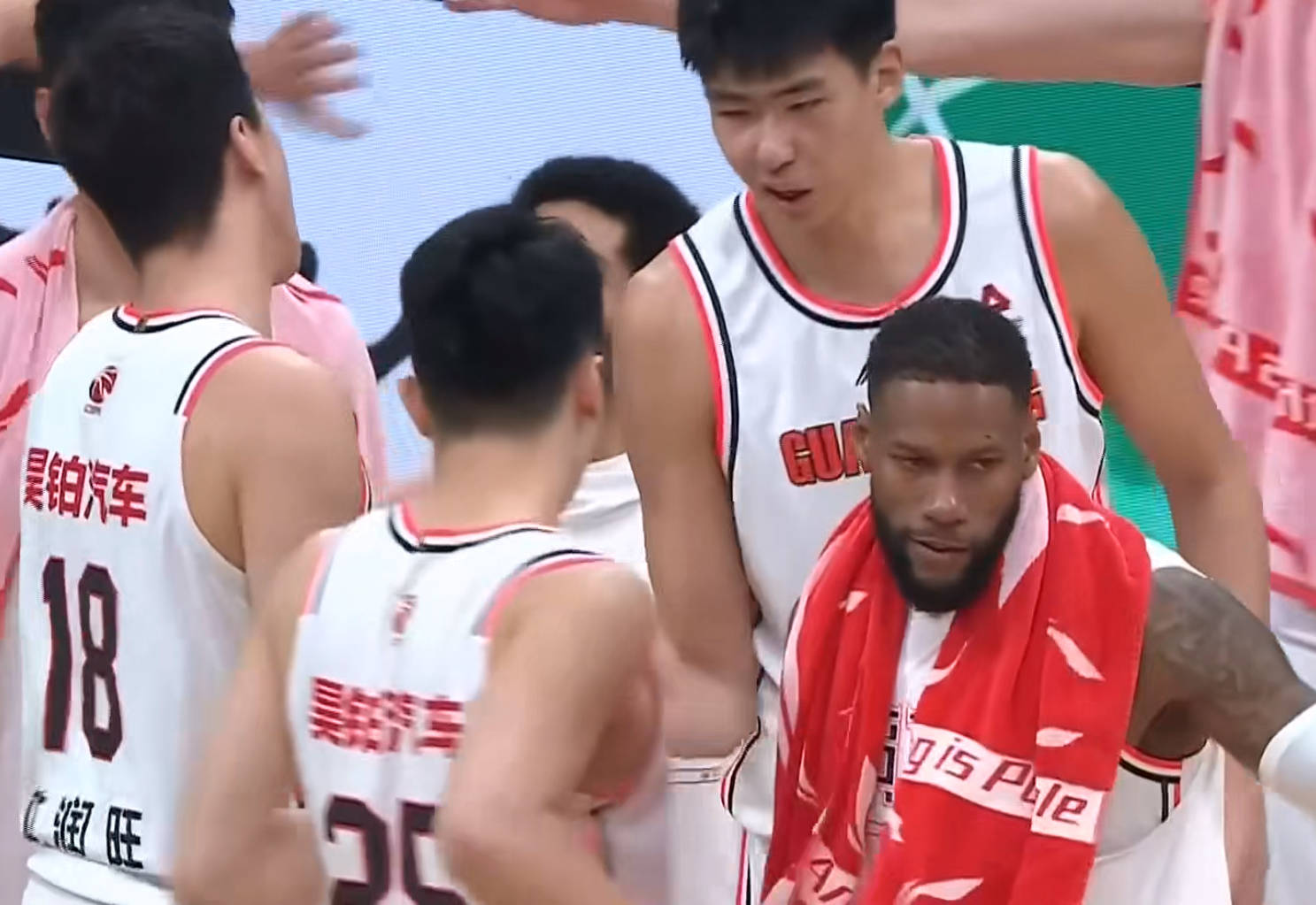 加强版马尚！NBA级锋卫或被广东队看中，场均22+7+5打服杜锋？