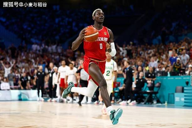 已经是一名顶级3D侧翼了！前湖人希望之星有机会重返NBA赛场？