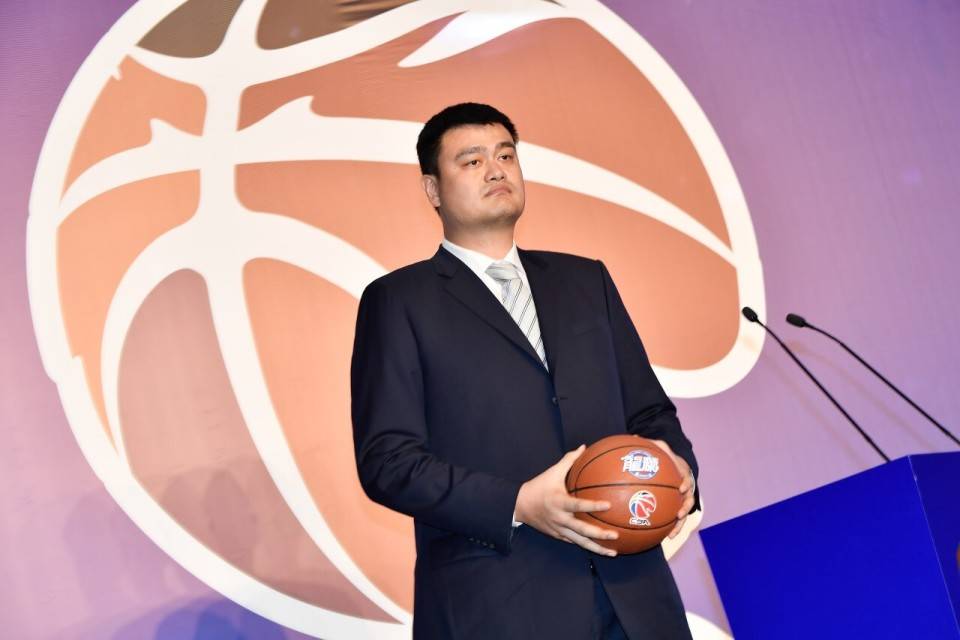 CBA全面向NBA看齐了，让人情世故放一边，姚明做对了