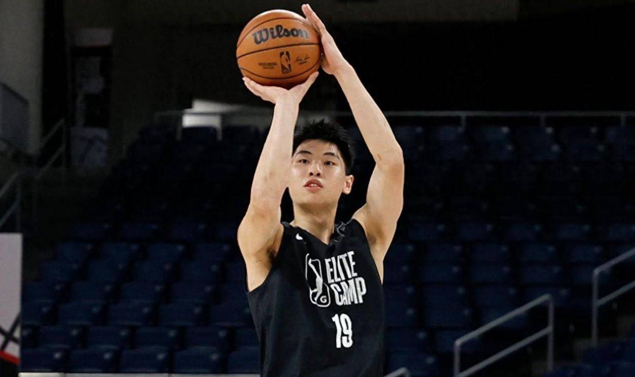 NBA机会虽迟但到！崔永熙获篮网双向合约 他真有机会在这站稳脚跟