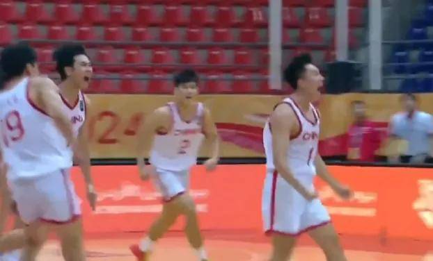 中国男篮绝杀日本！带队狂赢94分！人家比丁彦雨航更能打NBA……